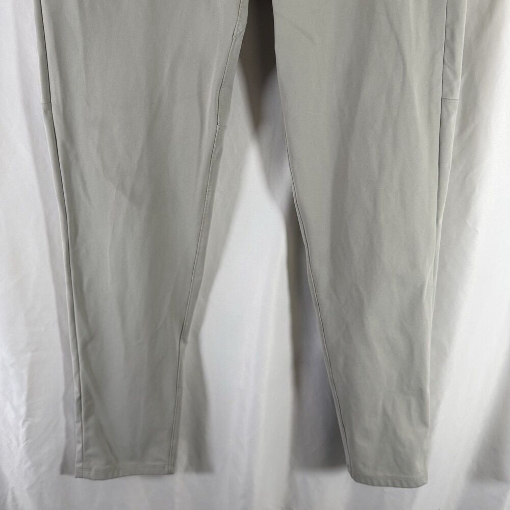 Lululemon ABC Pants Men's 31 32x31 Khaki Button Zip Pocket Golf Office - Picture 3 of 10